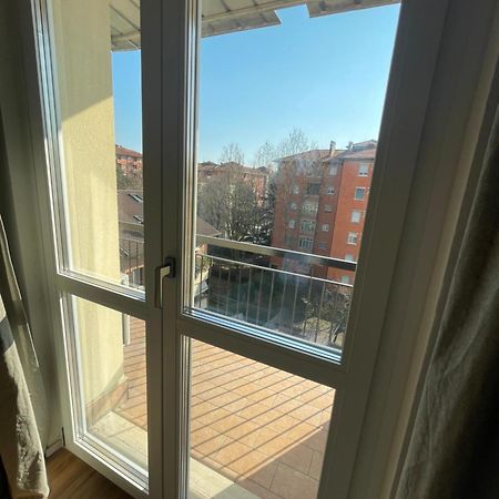 Soleo Guesthouse 몬차 외부 사진